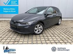 Uranograu Gebraucht 2023 VW Golf VIII Life Limousine | 20.880 € (Guter Preis)