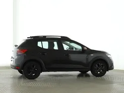 Perlmuttschwarz (schwarz) Gebraucht 2024 Dacia Sandero Expression Kleinwagen | 18.999 € (Fairer Preis)