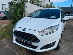 Frozen white Gebraucht 2015 Ford Fiesta Titanium Kleinwagen | 4.150 € (Guter Preis)