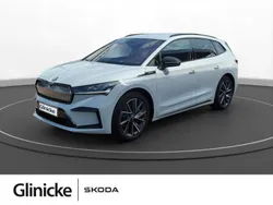 Moonweiss metallic Gebraucht 2022 Skoda Enyaq iV SportLine SUV | 32.980 € (Fairer Preis)