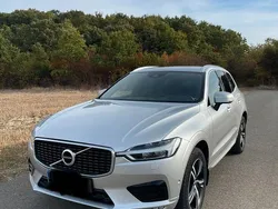 Grau Gebraucht 2017 Volvo XC60 R-Design SUV | 20.000 € (Etwas zu teuer)