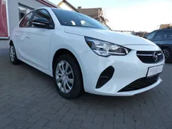 Weiß Gebraucht 2021 Opel Corsa-e Edition Kleinwagen | 13.850 € (Etwas zu teuer)