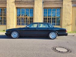 Schwarz Gebraucht 1996 Jaguar X300 Limousine | 3.800 €