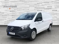 Weiß Gebraucht 2022 Mercedes e-Vito Van / Kleinbus | 29.636 € (Etwas zu teuer)