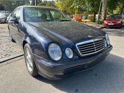 Blau Gebraucht 2002 Mercedes CLK320 Elegance Coupé | 2.490 € (Superpreis)