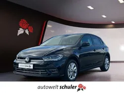 Deep black perleffekt Gebraucht 2024 VW Polo Style Limousine | 25.550 € (Fairer Preis)