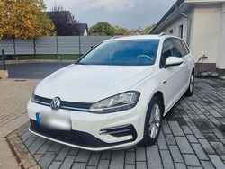 Weiß Gebraucht 2021 VW Golf VIII R-line Kombi | 17.990 € (Superpreis)