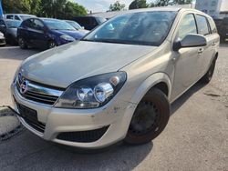 Gold Gebraucht 2010 Opel Astra Edition Kombi | 790 € (Superpreis)