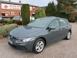 Grau Gebraucht 2021 VW Golf VIII Life Limousine | 22.980 € (Fairer Preis)