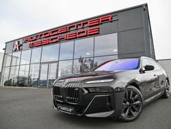 Schwarz Gebraucht 2024 BMW i7 Executive Limousine | 129.890 € (Guter Preis)