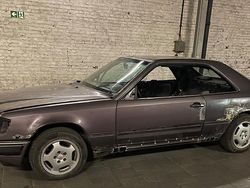 Braun Gebraucht 1994 Mercedes E220 Coupé | 1.999 €