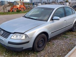 Silber Gebraucht 2002 VW Passat Limousine | 400 € (Guter Preis)