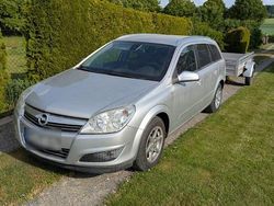 Silber Gebraucht 2007 Opel Astra Kombi | 2.000 € (Fairer Preis)