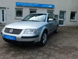 Silber Gebraucht 2002 VW Passat Basis Kombi | 1.990 € (Fairer Preis)