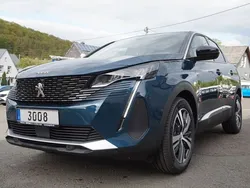 Grün Neu 2024 Peugeot 3008 Allure SUV | 29.800 € (Fairer Preis)