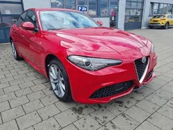Rot Gebraucht 2022 Alfa Romeo Giulia Ti Limousine | 41.449 €