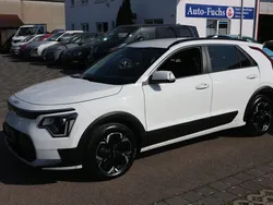 Weiß Gebraucht 2023 Kia e-Niro Edition 7 SUV | 26.500 € (Guter Preis)