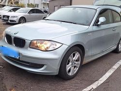 Grau Gebraucht 2009 BMW 116 Kleinwagen | 6.000 €