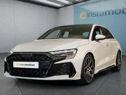 Weiß Neu 2025 Audi RS3 Sportback Kleinwagen | 71.699 €