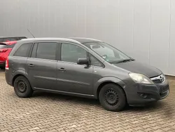 Grau Gebraucht 2009 Opel Zafira Van / Kleinbus | 2.550 € (Fairer Preis)