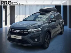 Städtisches grau Gebraucht 2023 Dacia Jogger Extreme Van / Kleinbus | 23.490 € (Fairer Preis)