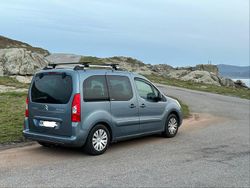 Grau Gebraucht 2010 Citroën Berlingo Van / Kleinbus | 7.000 € (Teuer)