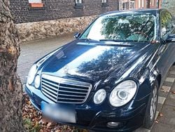 Blau Gebraucht 2006 Mercedes E280 Limousine | 4.500 € (Fairer Preis)