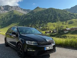 Schwarz Gebraucht 2016 Skoda Octavia vRS Kombi | 11.500 € (Guter Preis)