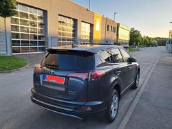 Gebraucht 2017 Toyota RAV4 Hybrid Edition-S SUV | 22.500 € (Etwas zu teuer)