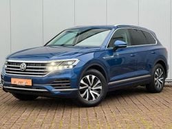 Blau Gebraucht 2018 VW Touareg Elegance SUV | 33.880 € (Guter Preis)