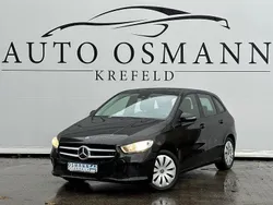 Schwarz Gebraucht 2022 Mercedes B250e Van / Kleinbus | 22.950 € (Guter Preis)