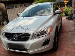 Weiß Gebraucht 2012 Volvo XC60 R-Design SUV | 12.000 € (Fairer Preis)