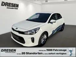 Weiß Gebraucht 2017 Kia Rio DREAM-TEAM Edition Limousine | 12.380 € (Teuer)
