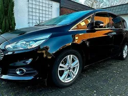 Schwarz Gebraucht 2017 Ford S-MAX Titanium Van / Kleinbus | 9.000 € (Fairer Preis)