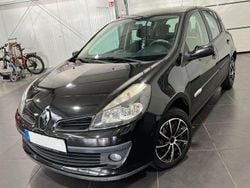 Schwarz Gebraucht 2009 Renault Clio III Limousine | 2.995 € (Fairer Preis)