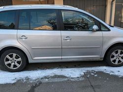 Silber Gebraucht 2004 VW Touran Highline Van / Kleinbus | 3.300 € (Teuer)
