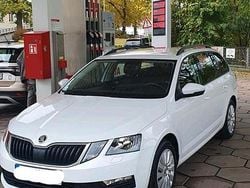 Weiß Gebraucht 2020 Skoda Octavia Kombi | 18.500 € (Superpreis)