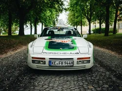 Weiß Gebraucht 1987 Porsche 911 Carrera Coupé | 26.500 €