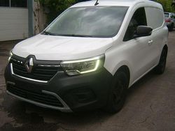 Weiß Gebraucht 2021 Renault Kangoo Rapid Extra Van / Kleinbus | 9.978 € (Guter Preis)