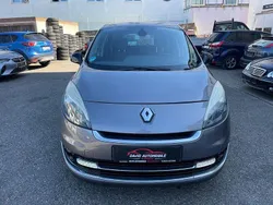 Grau Gebraucht 2012 Renault Scénic III Bose Edition Van / Kleinbus | 3.490 € (Guter Preis)