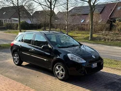 Schwarz Gebraucht 2012 Renault Clio IV Limousine | 2.299 € (Guter Preis)