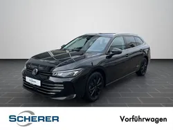 Grenadillschwarz metallic (metallic) Gebraucht 2025 VW Passat Business Kombi | 42.190 €