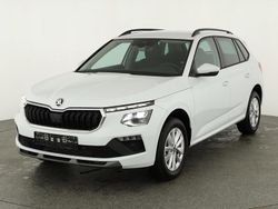 Moon weiß perleffekt Neu 2025 Skoda Kamiq Selection SUV | 29.495 € (Etwas zu teuer)
