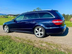 Blau Gebraucht 2011 Mercedes E50 AMG Limousine | 12.990 €