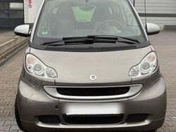 Grau Gebraucht 2011 Smart ForTwo Coupé Coupé | 5.800 € (Fairer Preis)