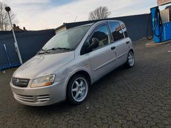 Grau Gebraucht 2004 Fiat Multipla Van / Kleinbus | 499 €