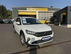 Pure white Neu 2025 VW Taigo Life SUV | 22.490 € (Guter Preis)