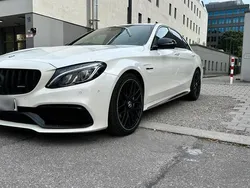 Weiß Gebraucht 2016 Mercedes C63 AMG AMG Limousine | 39.900 € (Fairer Preis)