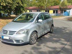 Grau Gebraucht 2005 VW Golf Plus Cross Comfortline Van / Kleinbus | 1.600 € (Etwas zu teuer)