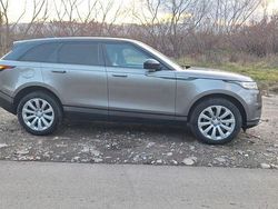 Grau Gebraucht 2018 Land Rover Range Rover Velar SUV | 30.000 € (Teuer)